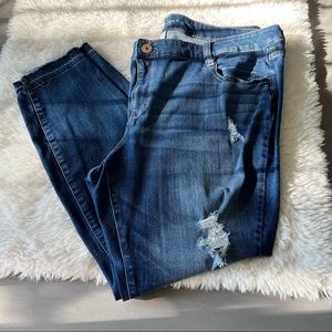 Boutique Women’s Plus Size 20 W High Rise Distressed Skinny Jeans Medium Wash